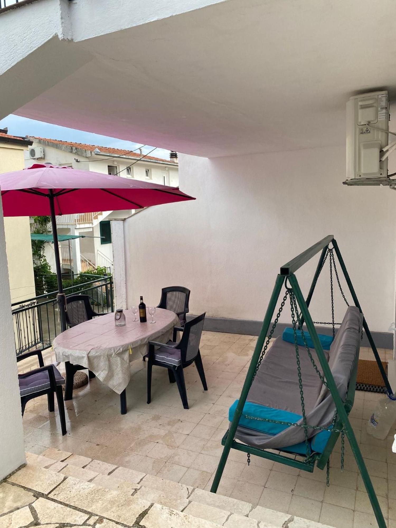 Apartmani Ines Марина Экстерьер фото