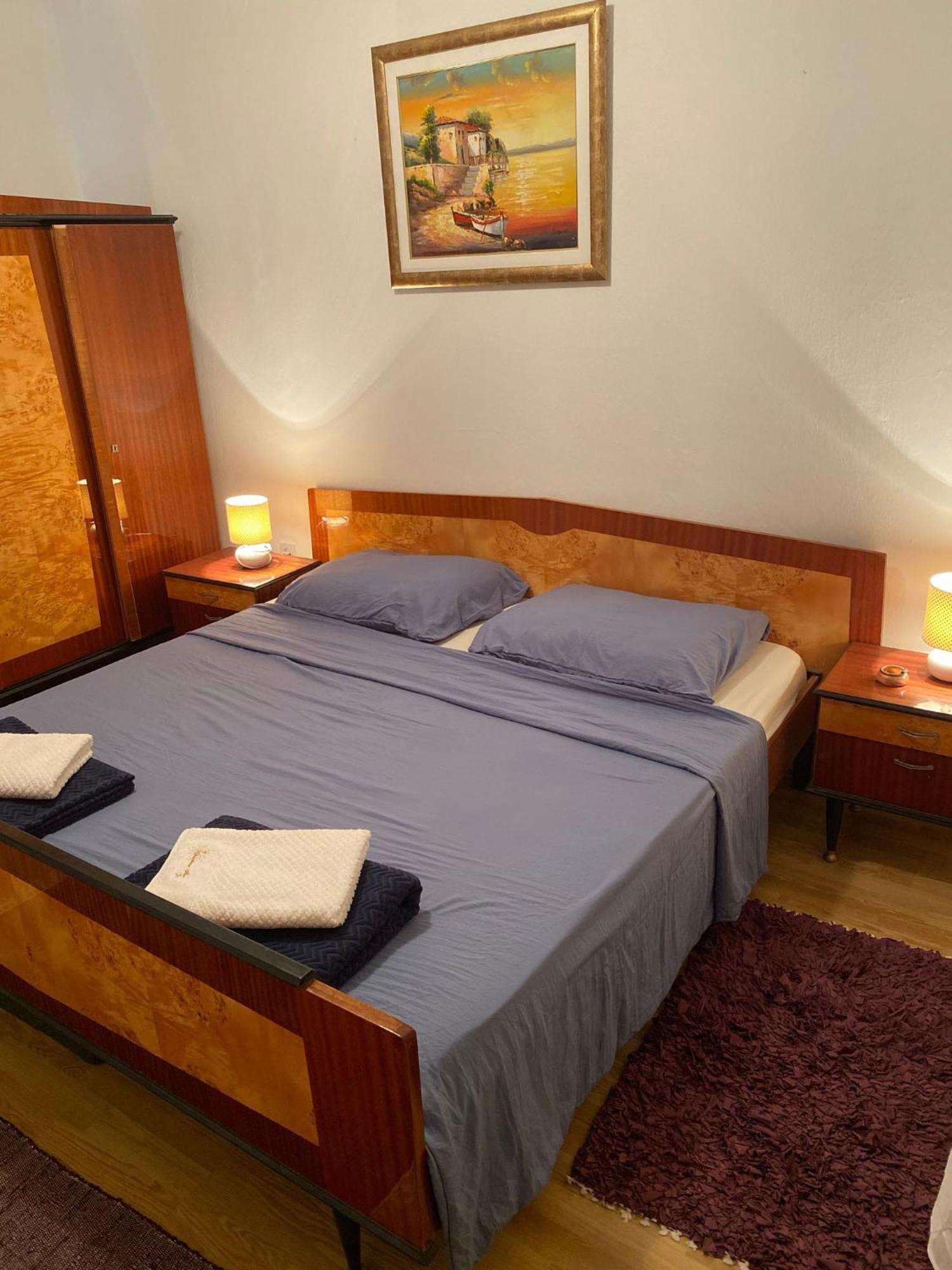 Apartmani Ines Марина Экстерьер фото